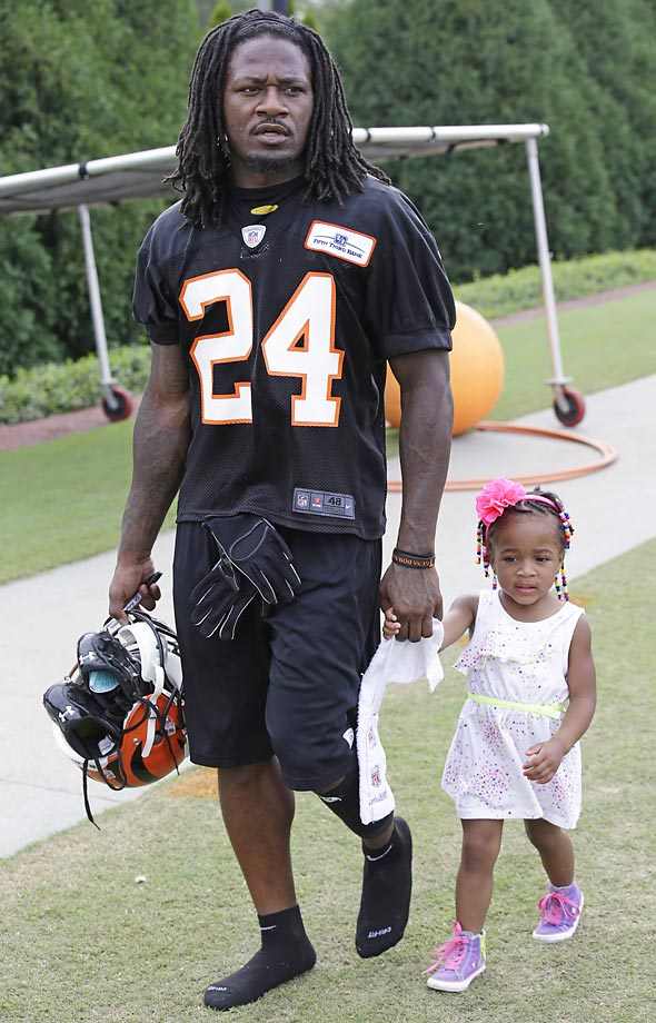 Adam-Jones.jpg